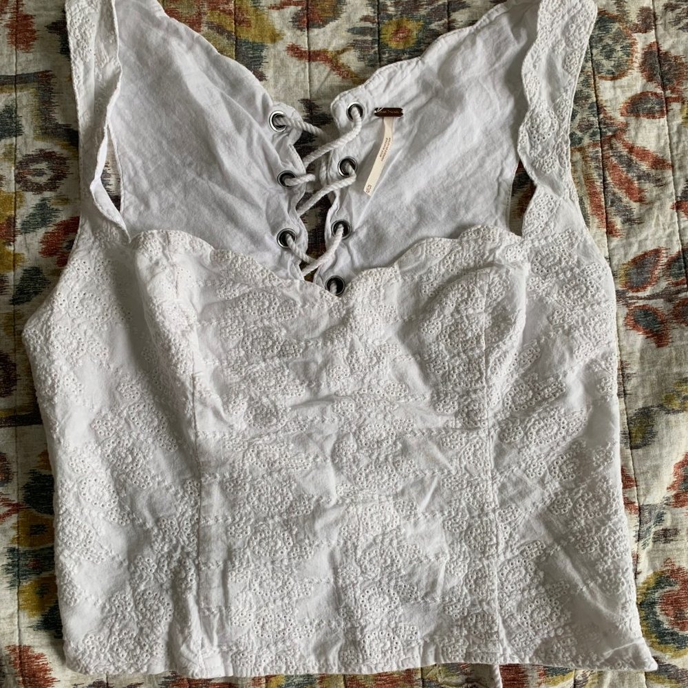 Free People Eyelet, Embroidered Crop Top, Lace up & Squareneck XS